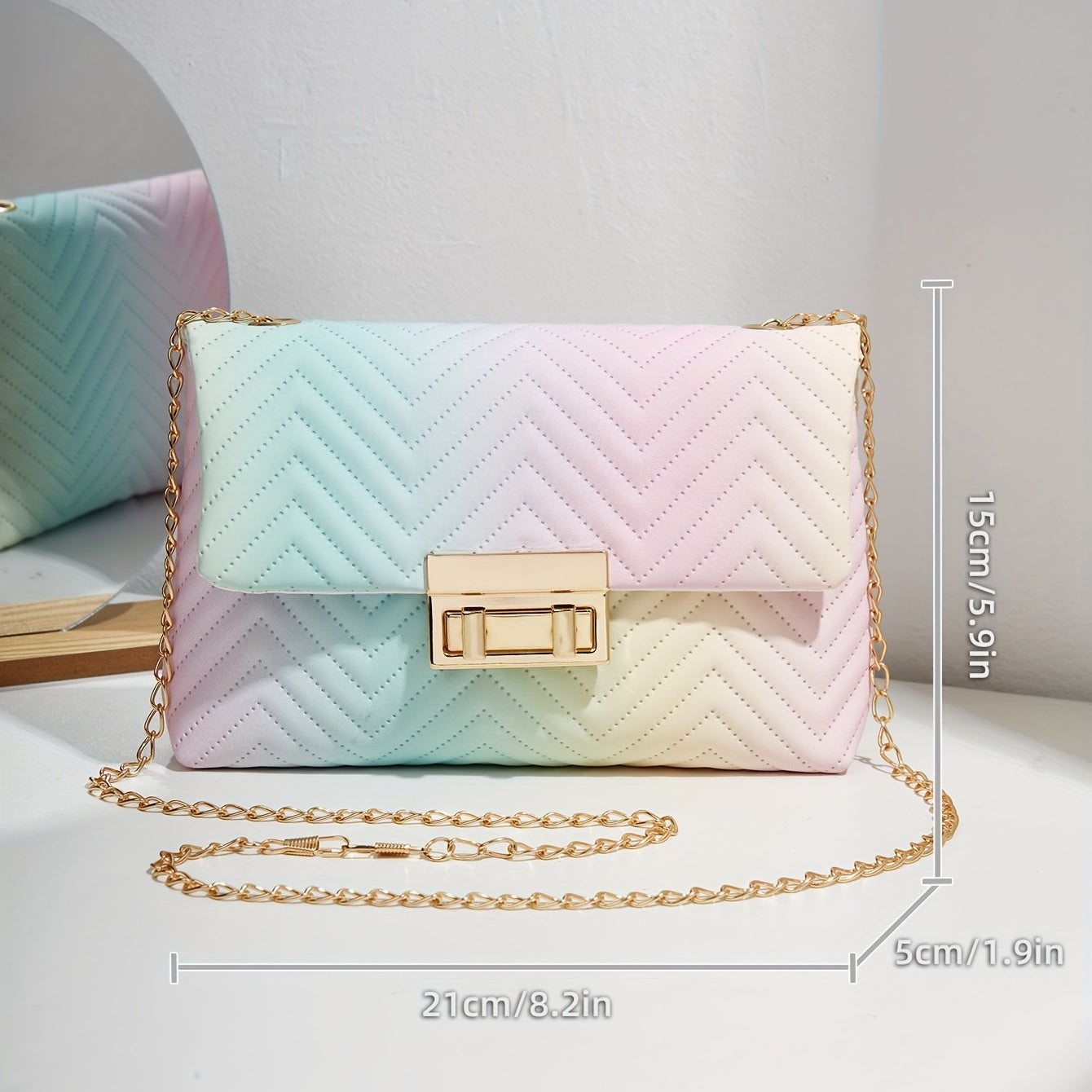 Ombre Wavy Quilted Crossbody Bag - Trendy Chain Turn Lock Flap Square Purses